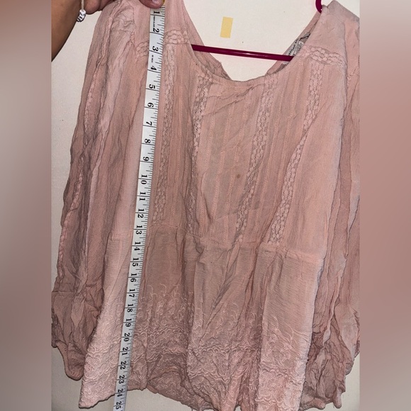 Used: Women’s Large American Eagle Peplum Mid-Sleeve Top (Large) - Picture 6 of 8